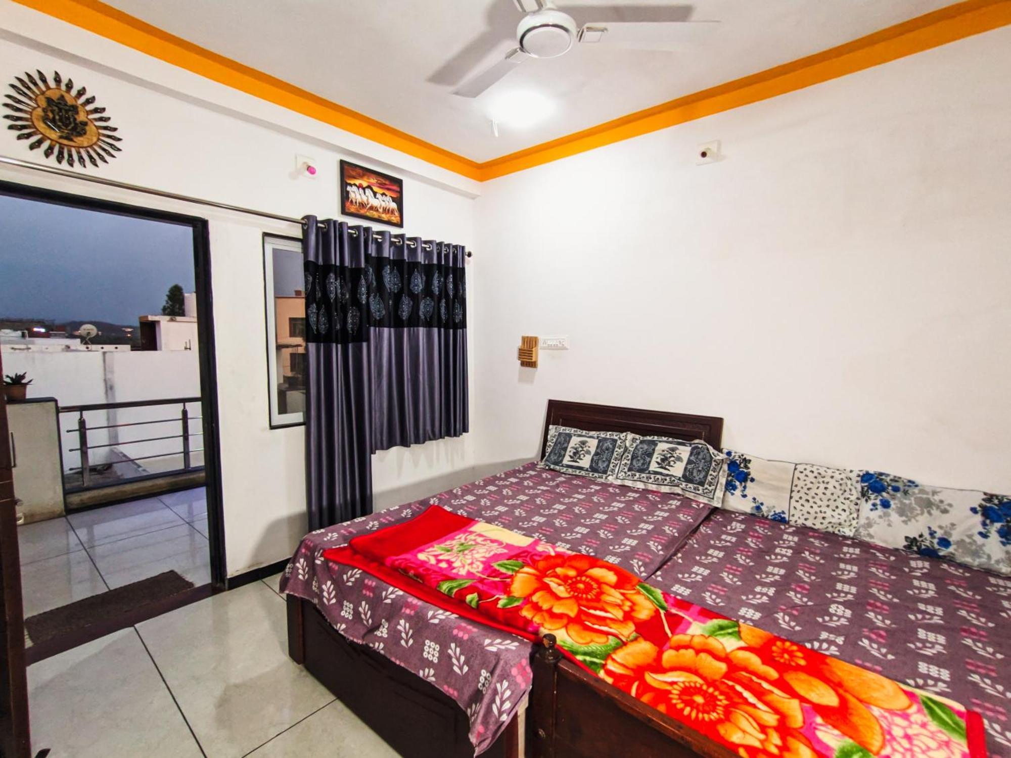 Garudeshwar Bhavya Homestay מראה חיצוני תמונה