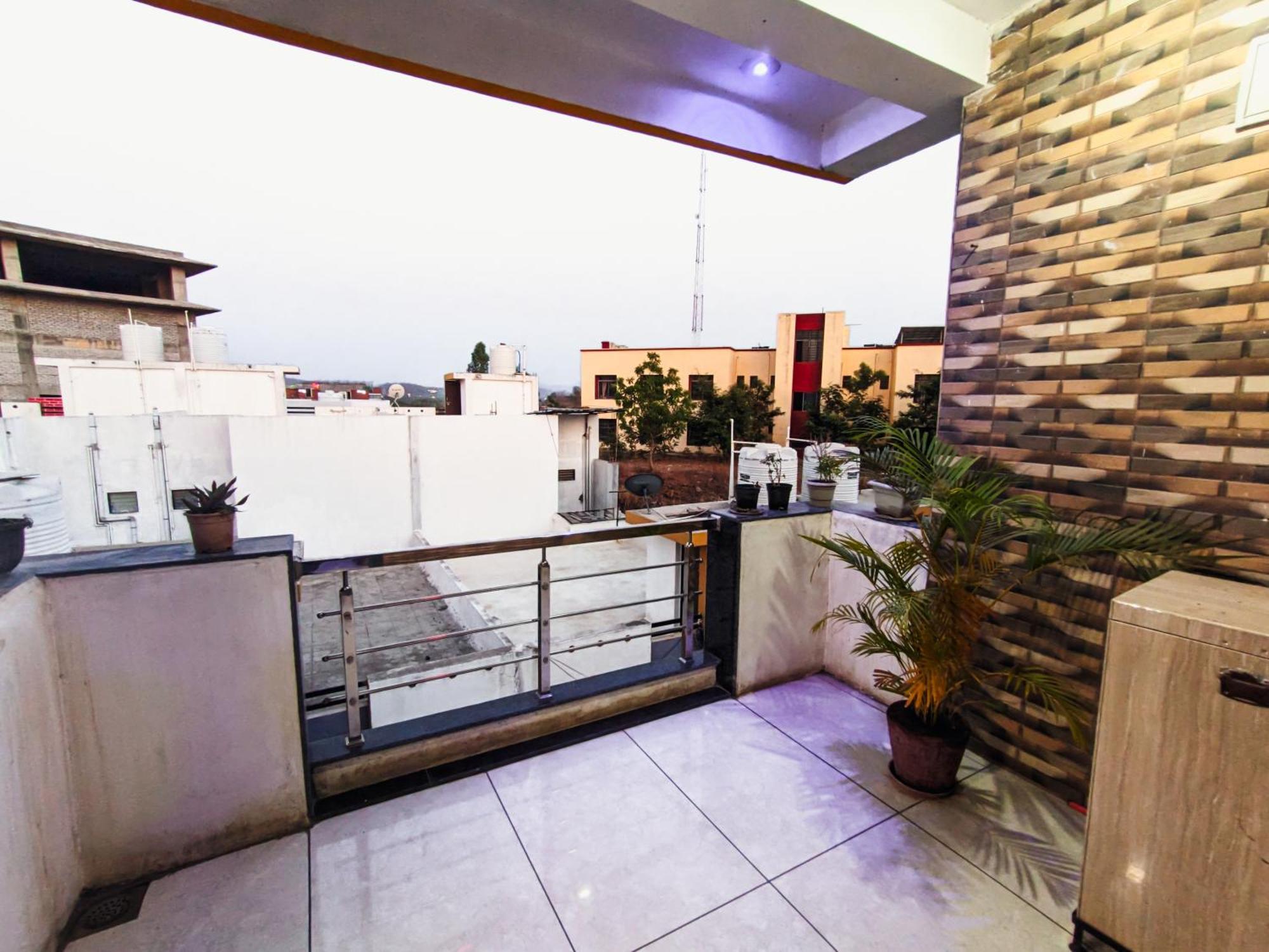 Garudeshwar Bhavya Homestay מראה חיצוני תמונה